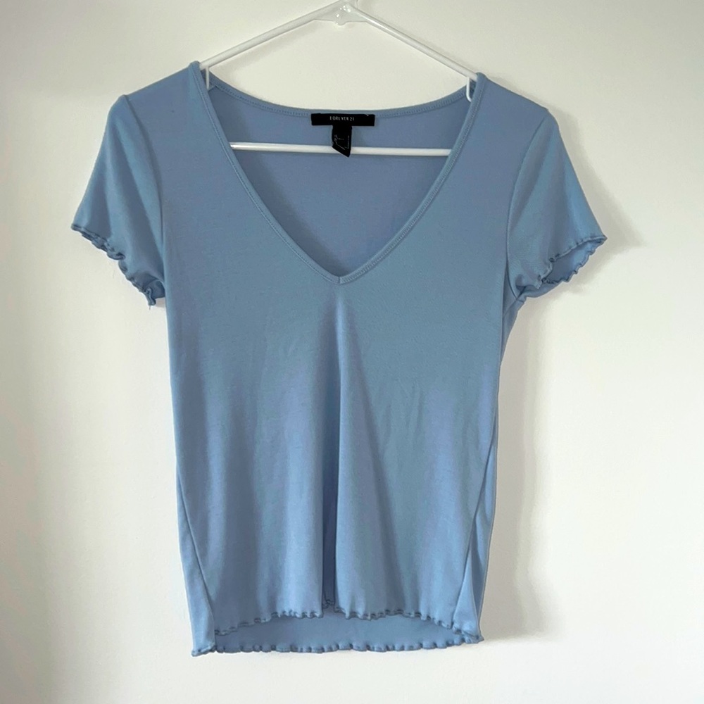FOREVER 21 baby blue top